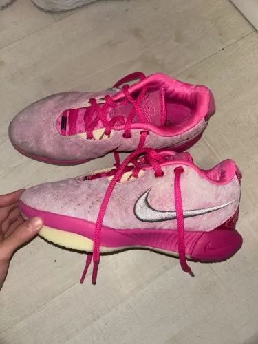 Lebron 11 rosa