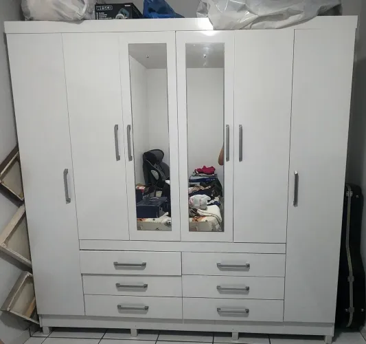 Vendo guarda roupa novo