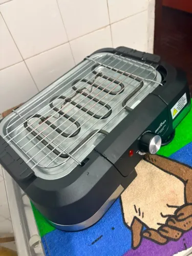 Churrasqueira Elétrica Britânia BCQ40 - Apenas 1 uso! ?