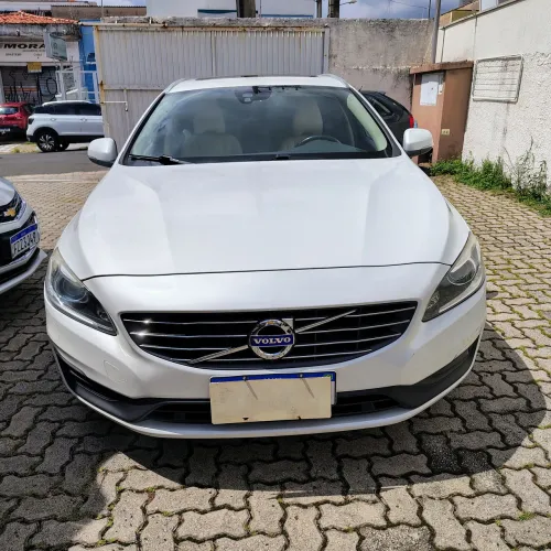 Volvo V60 T-4 Momentum 2.0 190cv 5P 2018