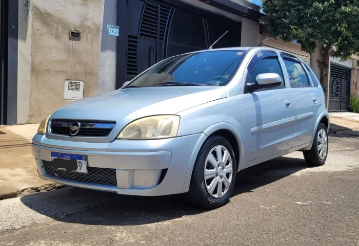 Chevrolet Corsa Hat. Premium 1.4 8V Econoflex 5P 2010