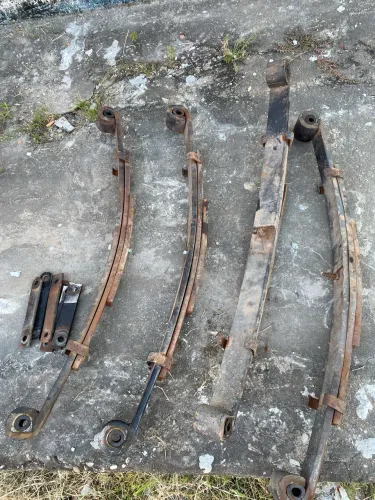 Vende se mola de carrocinha reforçado