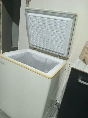 freezer horizontal compacto Danby modelo DCF401W