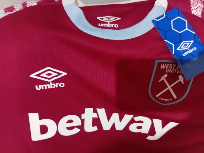 Linda camisa original do West Ham da Inglaterra !M