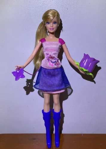 Boneca Barbie Polegarzinha