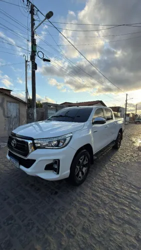 Toyota Hilux CD SRX 4X4 2.8 TDI 16V Diesel Aut. 2019