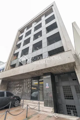 Comerical na Avenida Cristovão Colombo