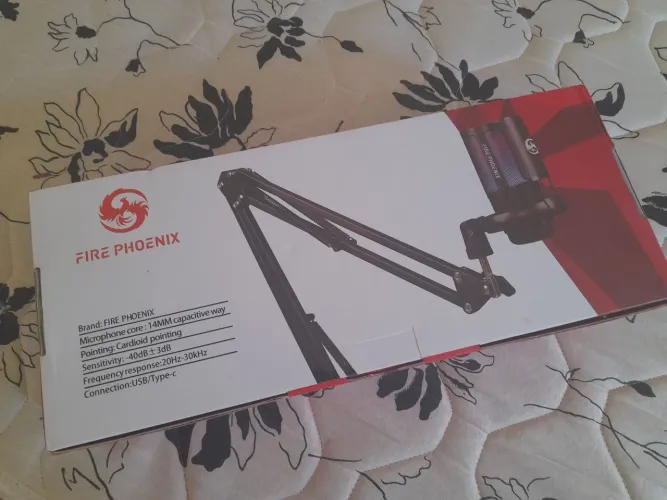 Microfone Condensador Fire Phoenix USB/USB-C<br>Preço: R$ 250<br>Produto novo, nunca utilizado.