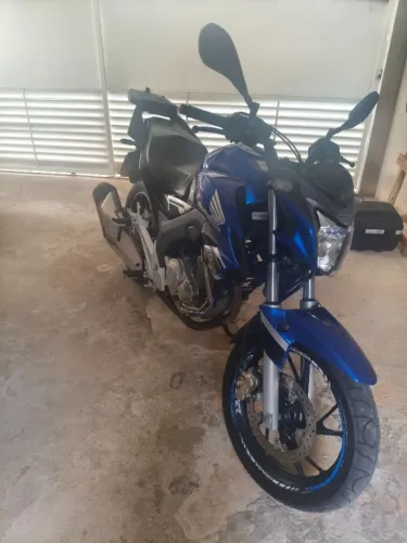 Honda cb twitter f 250