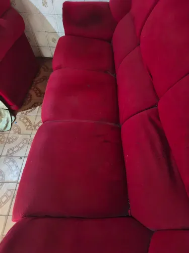 Sofá Vermelho 3 Lugares Confortável e Elegante