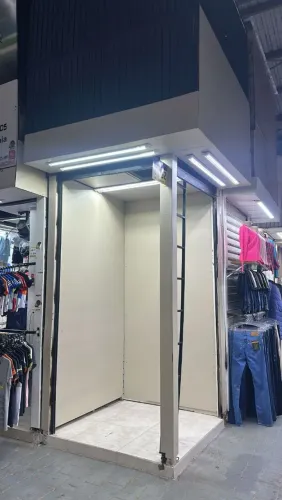 Alugo Banca na Feira dos Importados Sia - Pracinha do Conjunto C ótima localização 