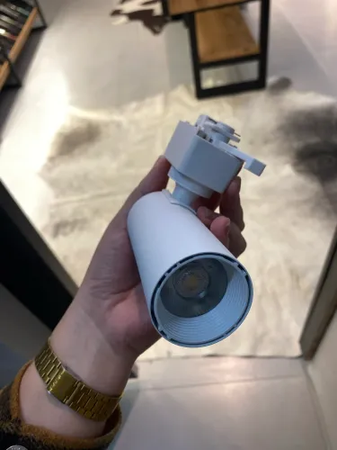 Luminária Spot Led De Trilho Luz Amarela 7w Deluxe Branco