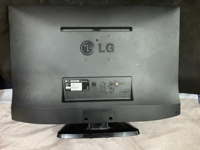 Vendo Tv 24 sem entradas USB 