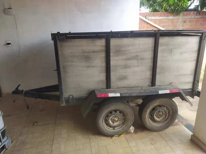 Carrocinha 2 eixos já emplacada