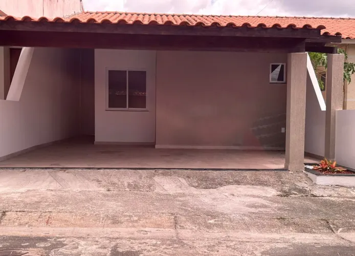 Vendo casa no condomínio terra nova 1