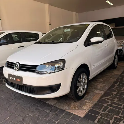 Volkswagen Fox 1.0 MI Total Flex 8V 5P 2014