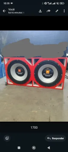 Caixa com dois tornado de 15 1100 watts RMS cada larg 90 prof 46 alt 45