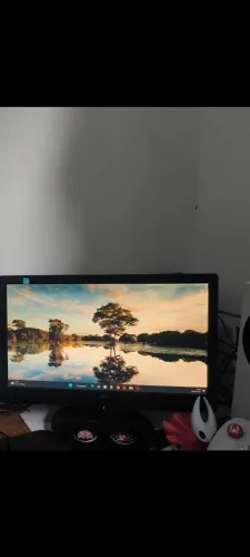 Monitor AOC