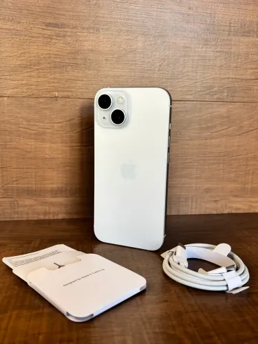 iPhone 15 (256GB) Estado de novo