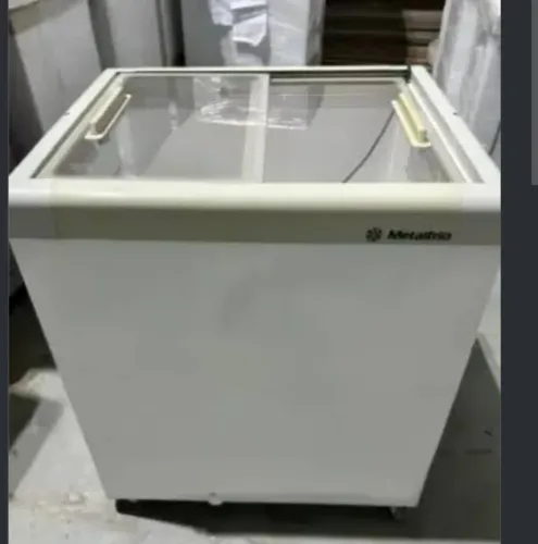 Vendo freezer tampa vidro