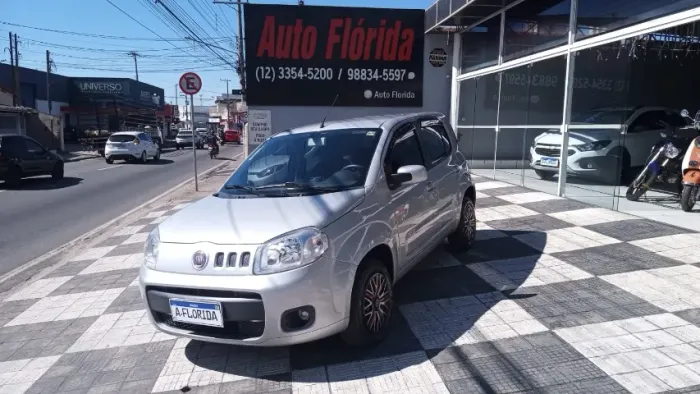 Fiat Uno Vivace/rua 1.0 EVO Fire Flex 8V 5P 2011