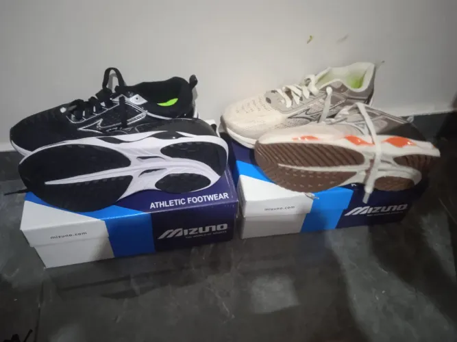 Tênis Mizuno wave stratos 3 