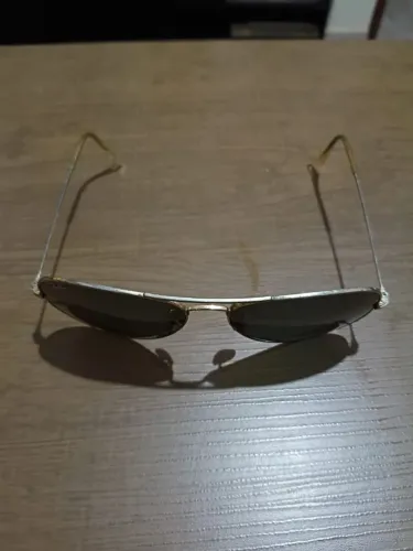 Óculos de Sol Ray-Ban Aviador Antigo + Estojo - R$ 70