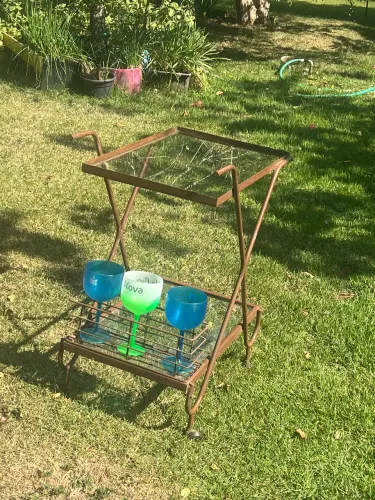 LINDO CARRINHO DE CHÁ/BEBIDAS VINTAGE