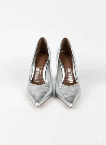 Scarpin Santa Lolla Prata Metalizado - Bico Fino (Salto Médio/Alto)