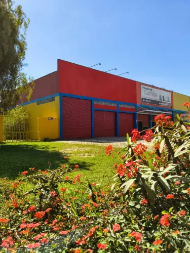 Barracão 190m² c/ Escritório, Pé Direito 5,5m - Alugo no Boqueirão