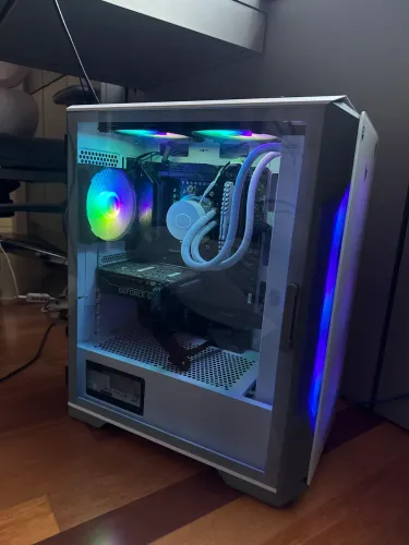 PC Gamer - Ryzen 7 7700x & Gtx 1660 ti 6gb