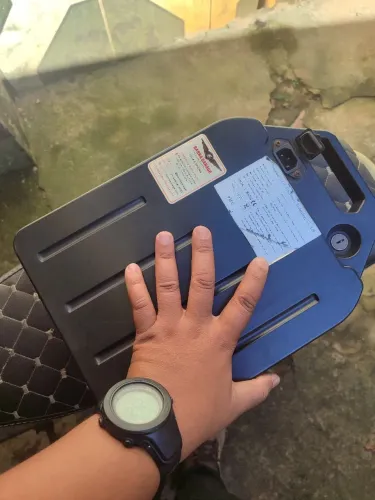 Bateria scooter elétrica em ótimo estado.