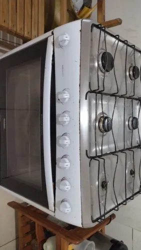 Vendo fogão 6 bocas sem botijão