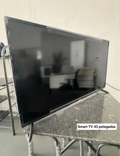 Smart TV 43 polegadas $1.099,00 a vista ou 12x 107,15 no cartão de crédito