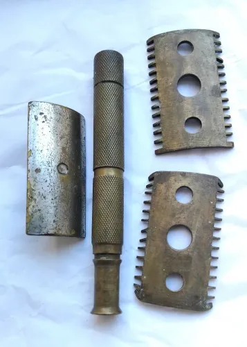 Aparelho de Barbear Antigo - Pente Aberto - vintage