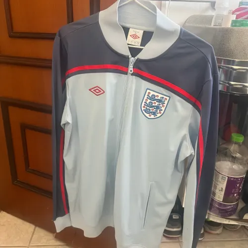 Jaqueta retrô Inglaterra ? oficial UMBRO linda!