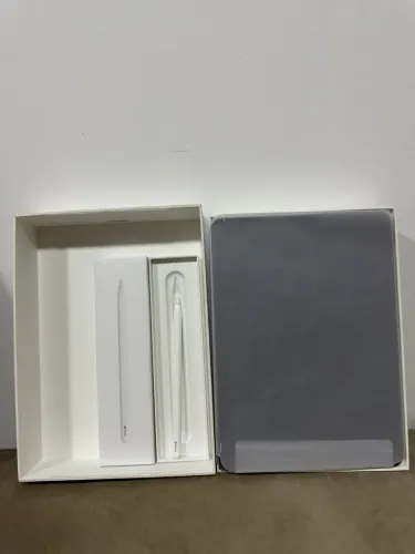 iPad Pro 11 M2 - 128GB - Wi-Fi + Cellular | Acompanha Apple Pencil