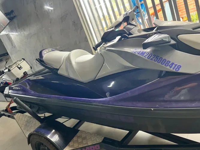 Jet ski seadoo 