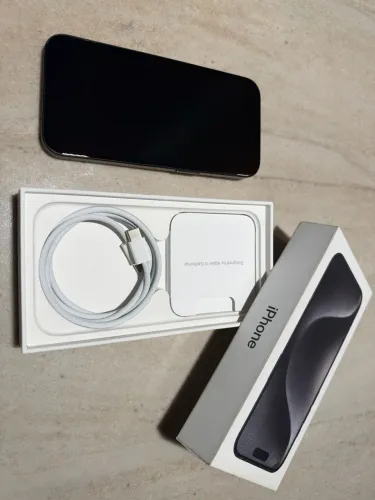 iPhone 15 Pro 128 GB ? Impecável, muito bem cuidado + caixa original