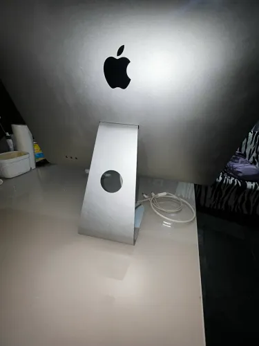 Monitor Apple