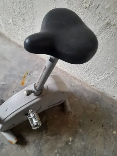 BICICLETA ERGOMÉTRICA CALOI FITNESD