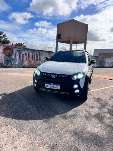 Fiat Strada Adventure1.8/ 1.8 Locker Flex CD 2016