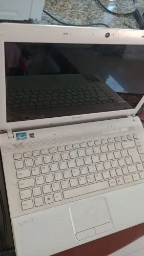 Notebook VAIO Intel Core i3 (Fininho / Formatado) - Pronto para Uso