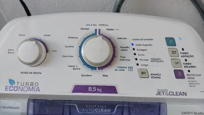 Máquina de Lavar Electrolux 8,5kg Branca Turbo Economia com Jet&Clean e Filtro Fiapos (LAC