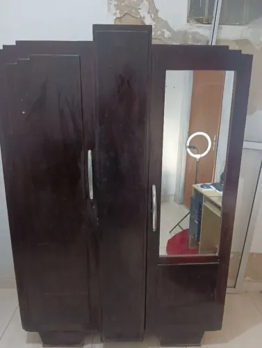Guarda roupa antigo