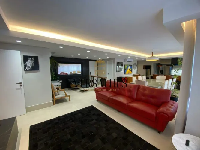 Apartamento para alugar com 04 quartos, 02 banheiros, 04 vagas de garagem , 163 m² - Vale 