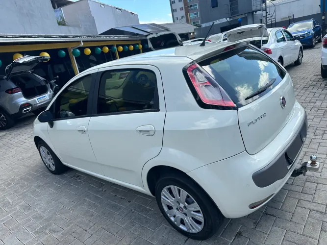Fiat Punto Essence Dualogic 1.6 Flex 16V 5P 2017