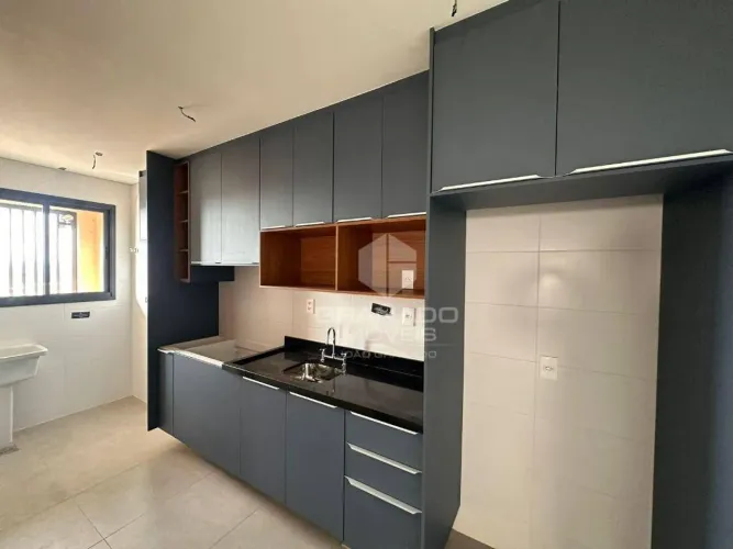 Apartamento com 2 dormitórios para alugar, 85 m² por R$ 4.500/mês - Zona 08 - Maringá/PR