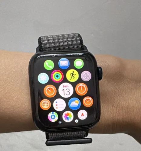 Apple Watch SE (GPS) - 2ª Geração - 44mm