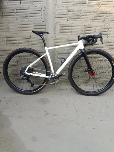 Gravel Cadence Tam S ( não faço envio)